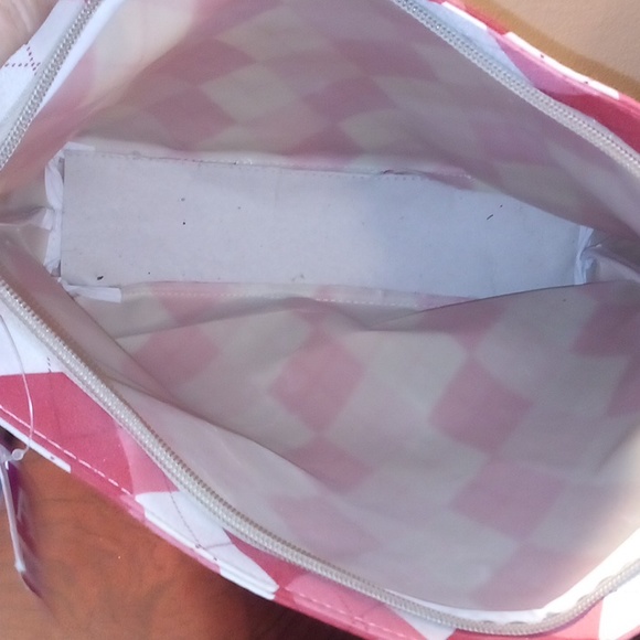 NWT American Bags (A&B) Diamond Checker Red & White Water Resistant Designer Bag - Picture 5 of 5